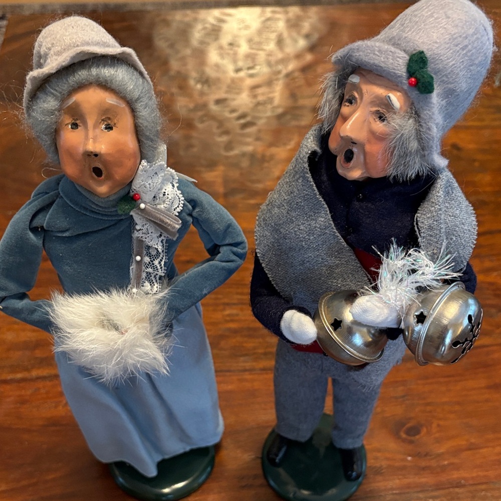 Byers’ Choice “The Carolers”